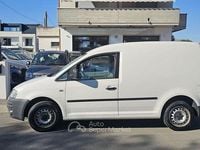 Usata VW Caddy 105 CV (77 kW) 2010 Bianco Monovolume