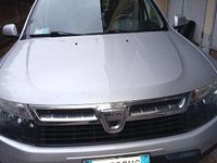 Usata Dacia Duster Lauréate 105 CV (77 kW) 2011 Grigio Station wagon