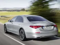 Nuova Mercedes S500 Advanced Plus 449 CV (330 kW) 2026 Argento Berlina