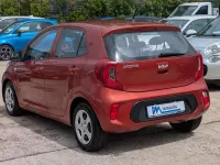Usado Kia Picanto Urban 67 CV (49 kW) 2023 Naranja Utilitario