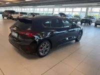 Usado Ford Focus ST-Line X 125 HP (91 kW) 2023 Preto Sedan
