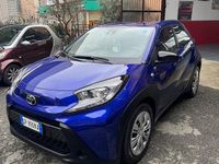 Usata Toyota Aygo X Lounge 72 CV (52 kW) 2023 Viola SUV