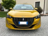 Usata Peugeot 208 Active 101 CV (74 kW) 2021 Giallo Utilitaria