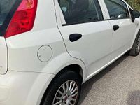 Usata Fiat Grande Punto 69 CV (50 kW) 2017 Bianco Utilitaria