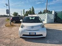 Usata Toyota iQ 67 CV (49 kW) 2010 Bianco Utilitaria