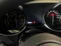 Usata Alfa Romeo Giulia Executive 160 CV (117 kW) 2019 Grigio pastello Berlina