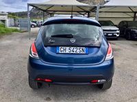 Usata Lancia Ypsilon Silver 69 CV (50 kW) 2022 Blu Utilitaria