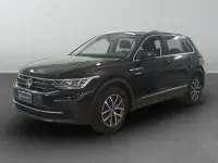Usata VW Tiguan Life 131 CV (96 kW) 2023 2t nero perla SUV