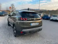 Usata Peugeot 3008 GT-line 120 CV (88 kW) 2017 Verde SUV