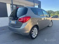 Usata Opel Meriva Cosmo 110 CV (80 kW) 2010 Giallo Monovolume