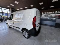 Usata Fiat Doblò Business 105 CV (77 kW) 2022 Bianco Monovolume