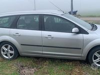 Usata Ford Focus 100 CV (73 kW) 2008 Grigio Station wagon