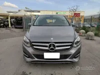 Usata Mercedes B200 Premium 136 CV (100 kW) 2017 Grigio Utilitaria