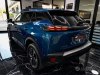 Usata Peugeot 2008 Allure 101 CV (74 kW) 2025 Bluazzurro SUV