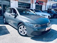 Usata VW Golf VIII Life 116 CV (85 kW) 2021 Grigio scuro Berlina