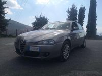 Usata Alfa Romeo 147 Distinctive 105 CV (77 kW) 2005 Grigio Utilitaria