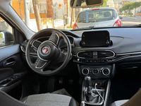 Usata Fiat Tipo Cross 130 CV (95 kW) 2022 Nero SUV