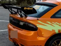 Usata Mazda 323F 88 CV (64 kW) 1999 Arancione Berlina