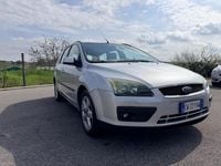 Usata Ford Focus S 110 CV (80 kW) 2005 Argento Station wagon