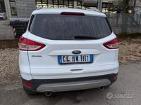 Usata Ford Kuga 150 CV (110 kW) 2016 Bianco SUV