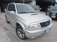 Usata Suzuki Grand Vitara 109 CV (80 kW) 2002 Grigio SUV