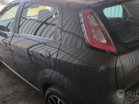 Usata Fiat Punto Evo 65 CV (47 kW) 2011 Grigio Utilitaria