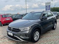 Usata VW T-Roc Life 150 CV (110 kW) 2023 Grigio SUV
