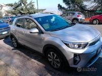 Usata Kia Stonic Turbo 100 CV (73 kW) 2022 Grigio SUV