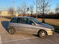 Usata Lancia Ypsilon 86 CV (63 kW) 2001 Argento Utilitaria