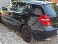Usata BMW 118 143 CV (105 kW) 2011 Nero Utilitaria