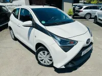 Usata Toyota Aygo Connect Style 72 CV (52 kW) 2021 Bianco Utilitaria