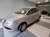 Usata Lancia Ypsilon 80 CV (58 kW) 2014 Grigio Utilitaria
