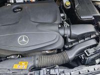 Usata Mercedes 180 AMG line 122 CV (89 kW) 2017 Bianco Berlina