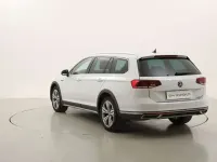 Usata VW Passat Alltrack 200 CV (147 kW) 2023 Bianco Station wagon