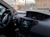 Usata Lancia Ypsilon 69 CV (50 kW) 2021 Bianco Utilitaria