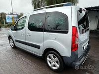 Usata Peugeot Partner Tepee Premium 112 CV (82 kW) 2010 Grigio Monovolume