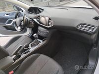 Usata Peugeot 308 102 CV (75 kW) 2019 Bianco Berlina