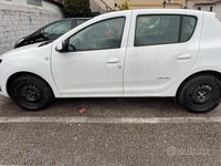 Usata Dacia Sandero Lauréate 75 CV (55 kW) 2015 Bianco Utilitaria