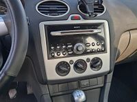 Usata Ford Focus 90 CV (66 kW) 2006 Grigio Station wagon