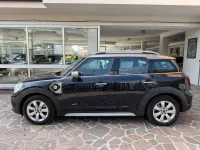 Usata Mini Cooper Countryman Business 125 CV (91 kW) 2022 Enigmatic black / tetto silver SUV