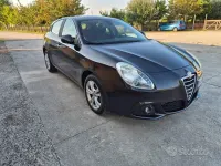 Usata Alfa Romeo Giulietta Exclusive 105 CV (77 kW) 2013 Nero Utilitaria