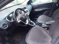 Usata Lancia Delta 120 CV (88 kW) 2009 Grigio Utilitaria