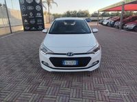 Usata Hyundai i20 Style 75 CV (55 kW) 2015 Bianco Berlina