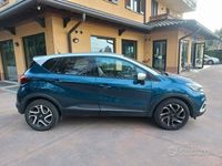 Käytetty Renault Captur Bose Edition 110 HP (80 kW) 2018 Sininen Katumaasturi