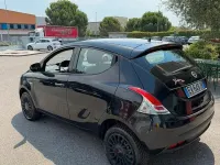 Usata Lancia Ypsilon 80 CV (58 kW) 2014 Nero Utilitaria