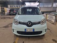Usata Renault Twingo Techno 30 kW (42 CV) 2022 Blue shopping Utilitaria