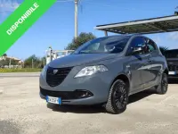 Usata Lancia Ypsilon 86 CV (63 kW) 2014 Grigio Utilitaria