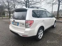 Usata Subaru Forester Trend 147 CV (108 kW) 2010 Bianco SUV