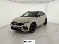 Usata VW T-Roc R-line 116 CV (85 kW) 2023 Grigio metallizzato SUV