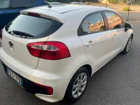 Usata Kia Rio 83 CV (61 kW) 2016 Bianco Utilitaria